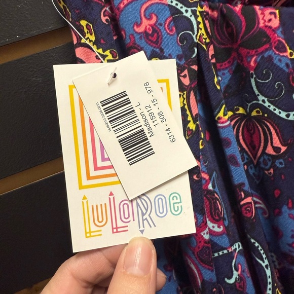 Lularoe Women's Skirt Madison Size L Floral Pleats Pockets NWT - Picture 3 of 4